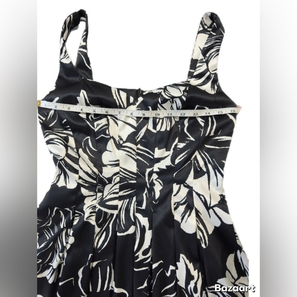 White House Black Market Beautiful Monochrome Leaf Print Midi Dress.Sz 4. - Picture 4 of 7